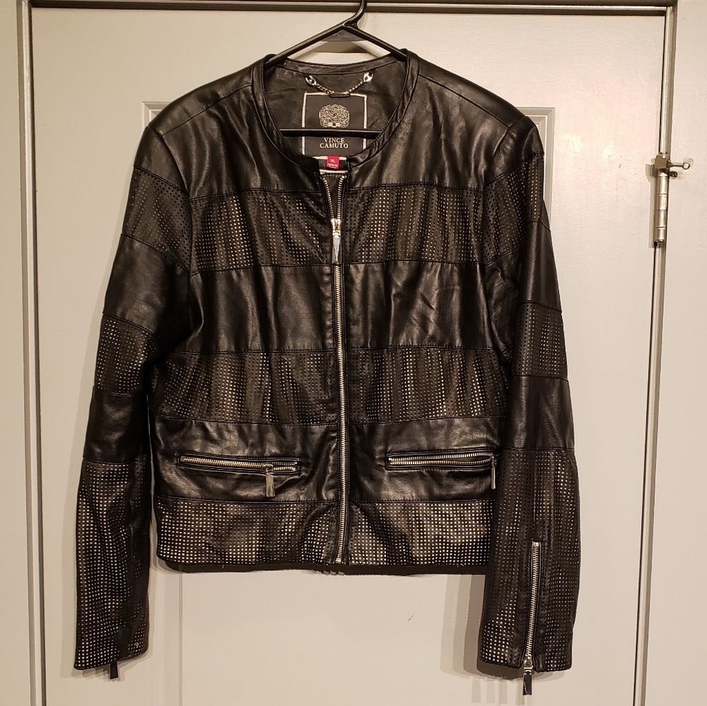 Vince Camuto womens faux leather jacket. Size XL.